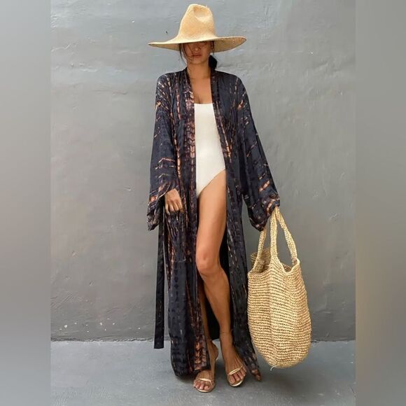 Kimono / duster / robe / coverup Pretty batik design - Picture 1 of 4